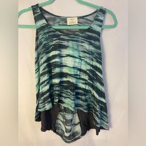 Pins and needles top. Small